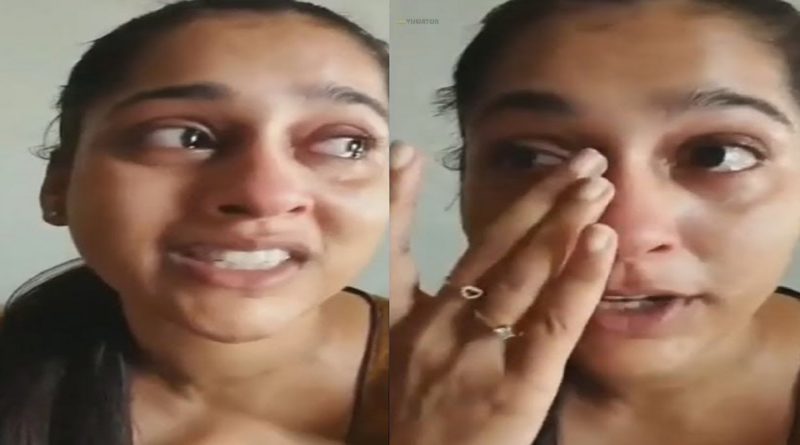 anchor-rashmi-gautam-cried-because-of-why-she-is-leaving-famous-jabardasth-show