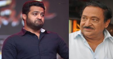 famous-actor-chandra-mohan-dies-due-to-cardiac-arrest-and-jr-ntr-cries-a-lot-at-her-funerals